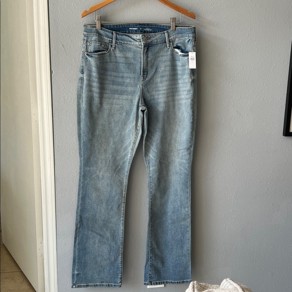 Old Navy Light Blue High-Rise Boot-Cut Jeans - Picture 5 of 9
